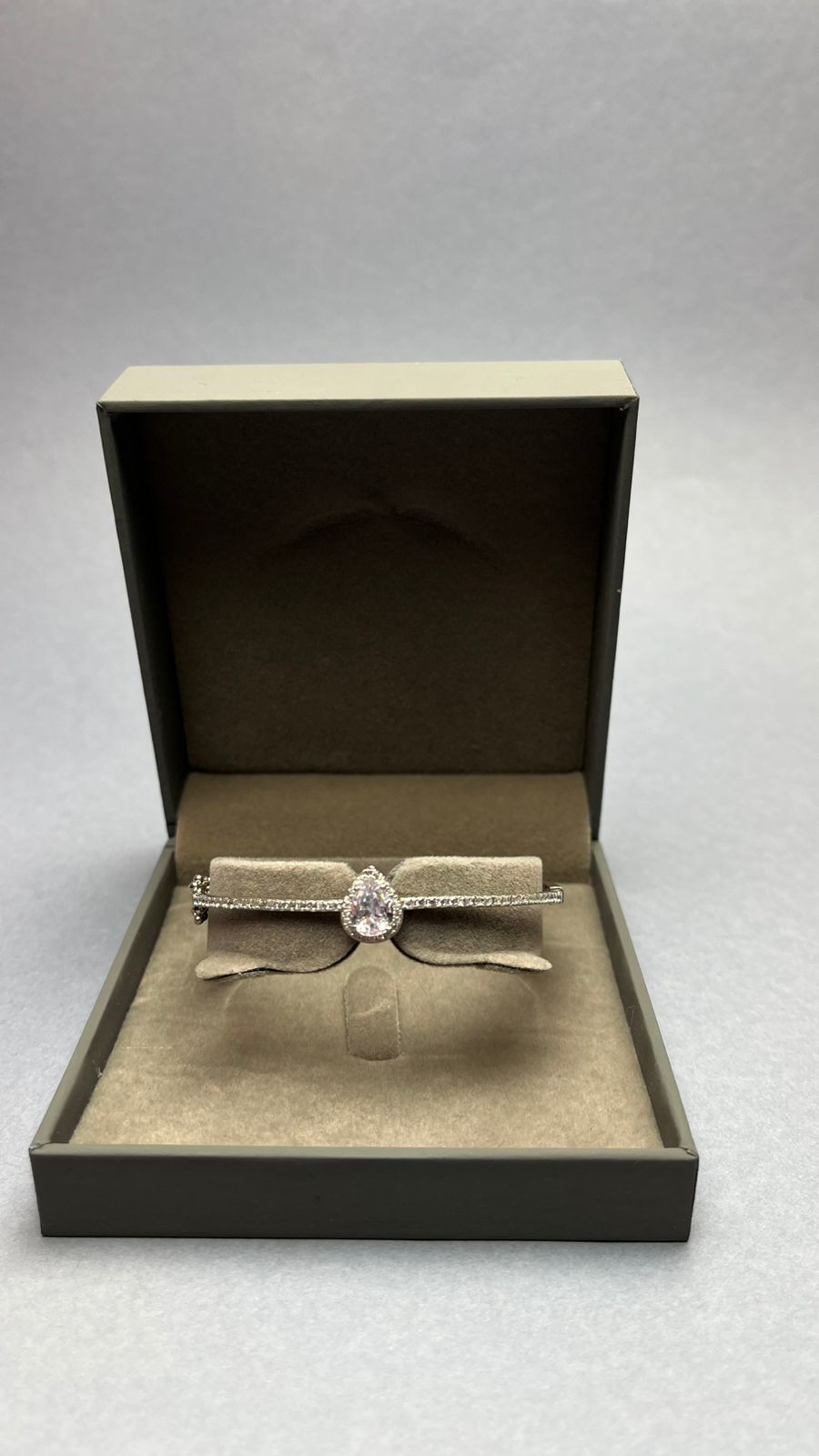 Gourmette Rivière فضة 925 مع حجر دمعة لامع